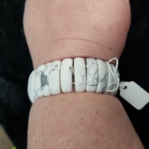 Lee sands stretchy braclet